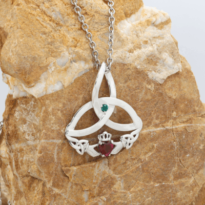 Finished proposal pendant