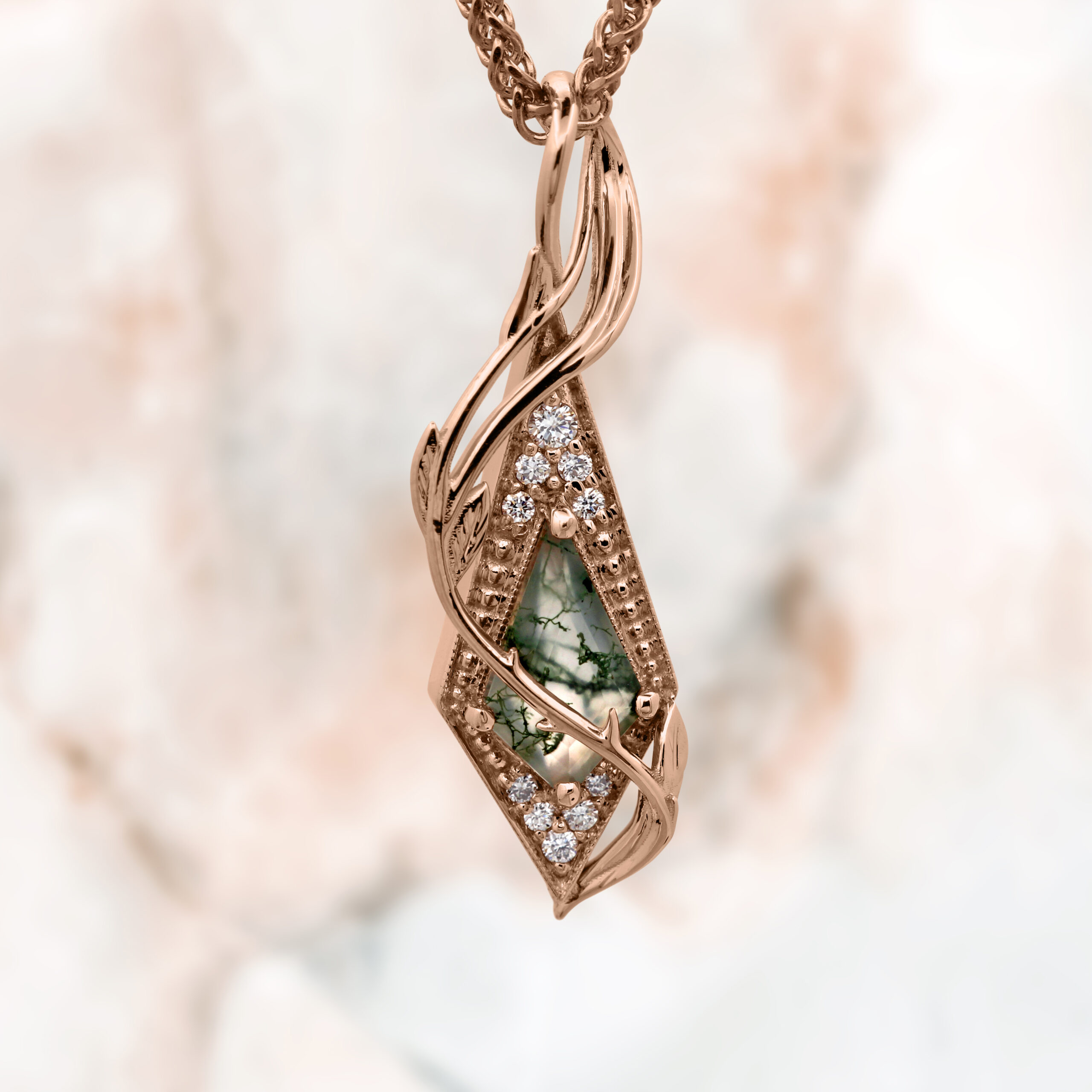 •LINKED• moss agate + gold necklace (ADJ to 19