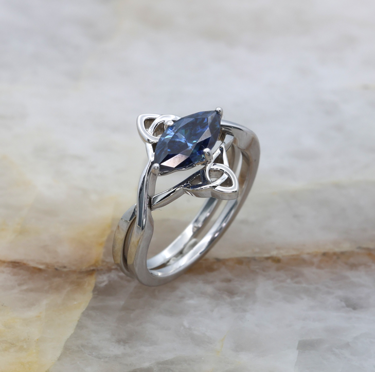 celtic celticknot spinel ringset