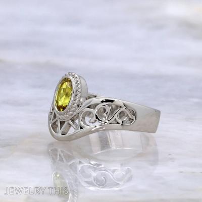 bezel sapphire swirl