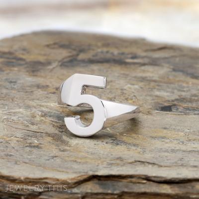 number cutout five