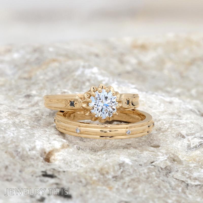 vintage scalloped illusion star