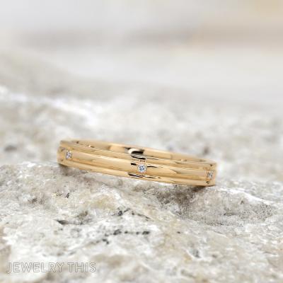 vintage scalloped illusion star