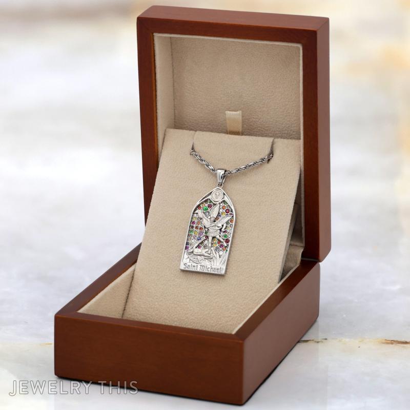 saint pendant