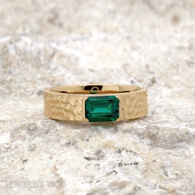 hammered partialbezel emerald