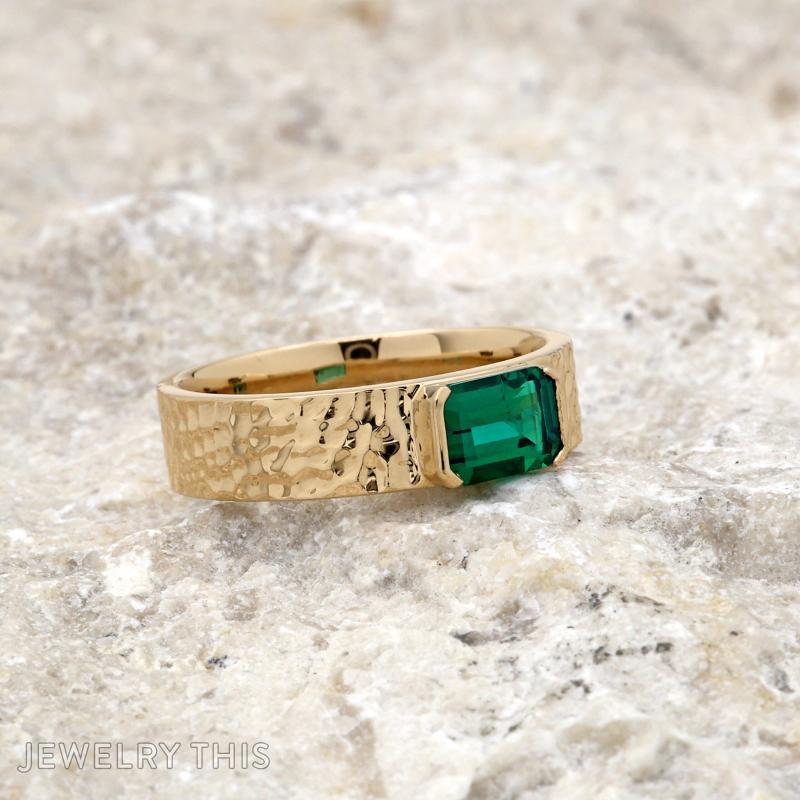 hammered partialbezel emerald