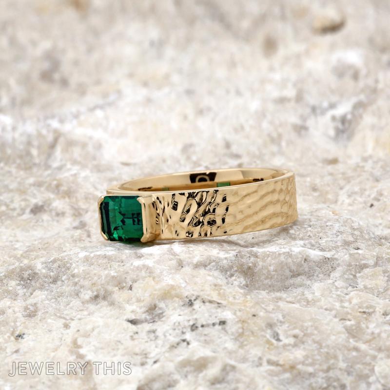 hammered partialbezel emerald