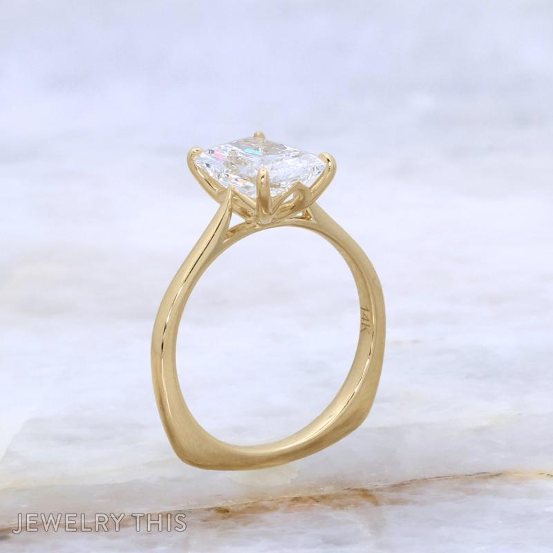 lotus solitaire radiant